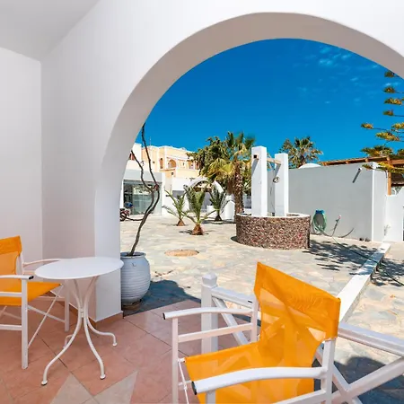 Penzion Maistros Village Santorini 5 Star Karterados (Santorini)